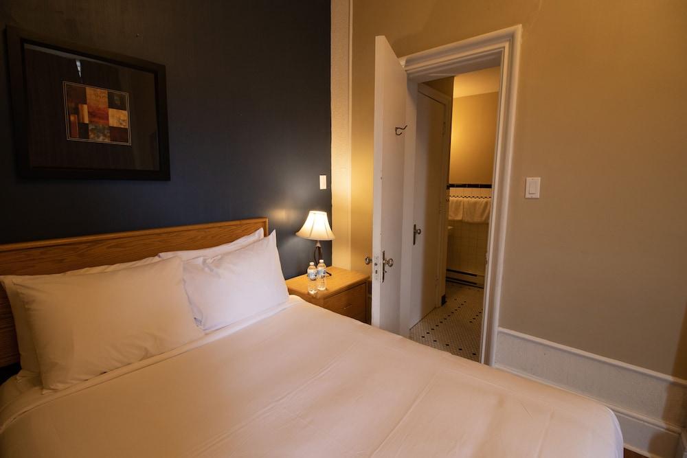 The Windsor Hotel By Hoco Hotels Collection Stratford Exterior photo